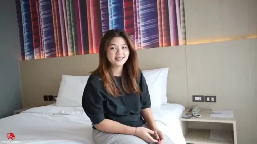 สาวอวบไทย อยากโดนควยฝรั่งครั้งแรง จับเย็ดจัดเต็ม เย็ดท่าหมาแหวกจีสตริงลายเสือดาวกระเด้าไม่